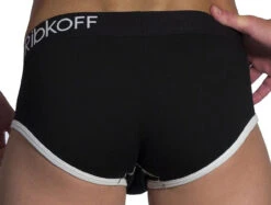 Brief Pitch Black & White