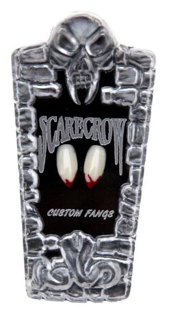 Petits Crocs De Vampire à Pointe De Sang